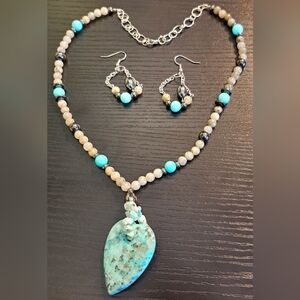 Unique Mix: Kiwi Stone, Amazonite, Hematite & Labradorite Necklace & Earring Set